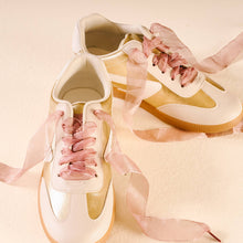 Load image into Gallery viewer, Step It Up Shoelaces-Sheer Mauve