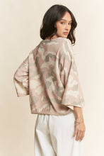Load image into Gallery viewer, PLUS CAMO TOP