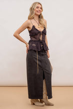 Load image into Gallery viewer, PANELED DENIM MIDI SKIRT